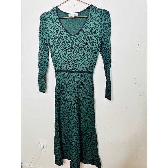 GREAT JONES Forest Green Leopard Jacquard Knit V-Neckline Hourglass Dress sz XS - Picture 2 of 15